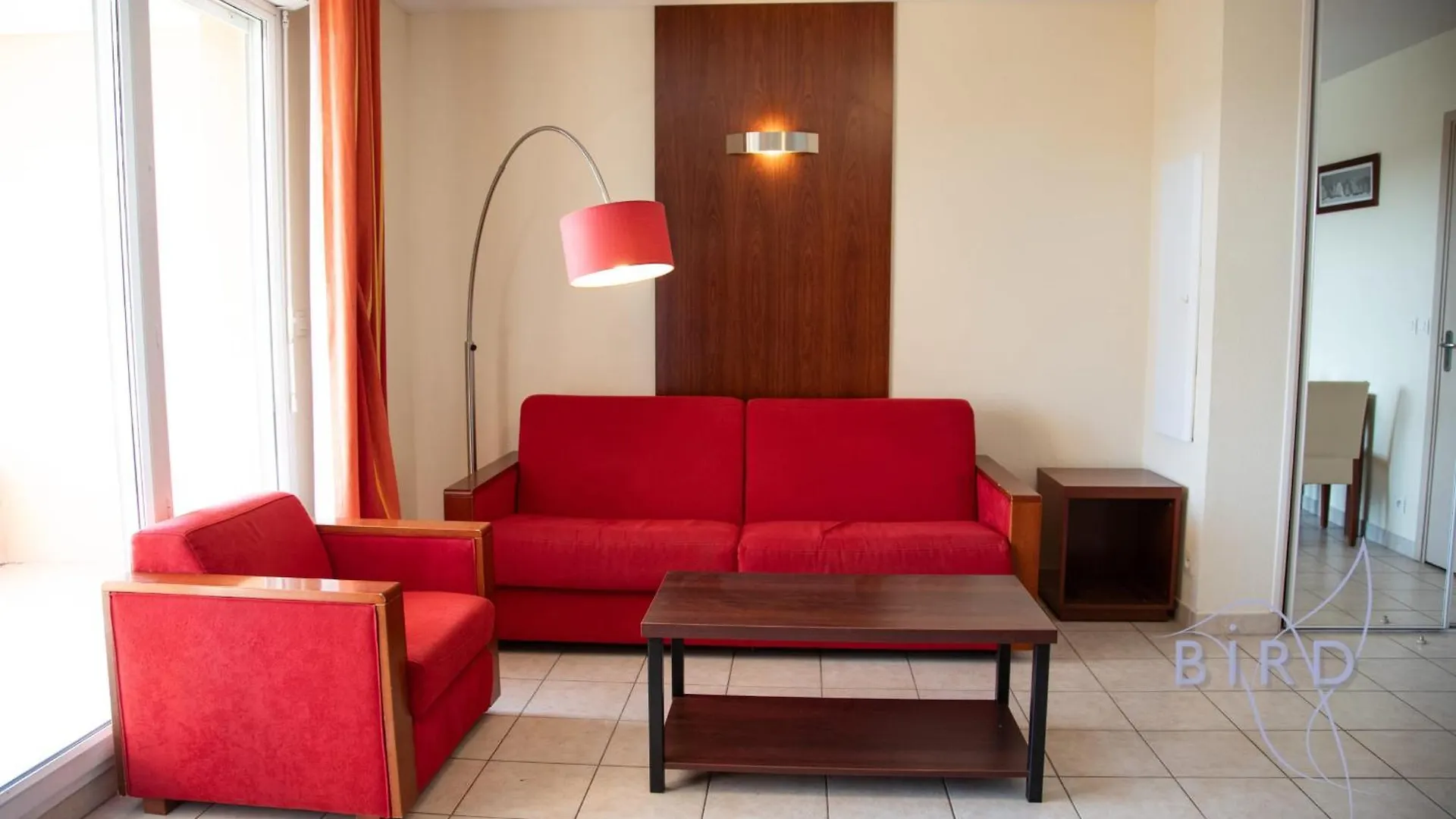 Magnificent One-Bedroom Apartment With Lake Views Near The Sea And Golf Mandelieu-la-Napoule