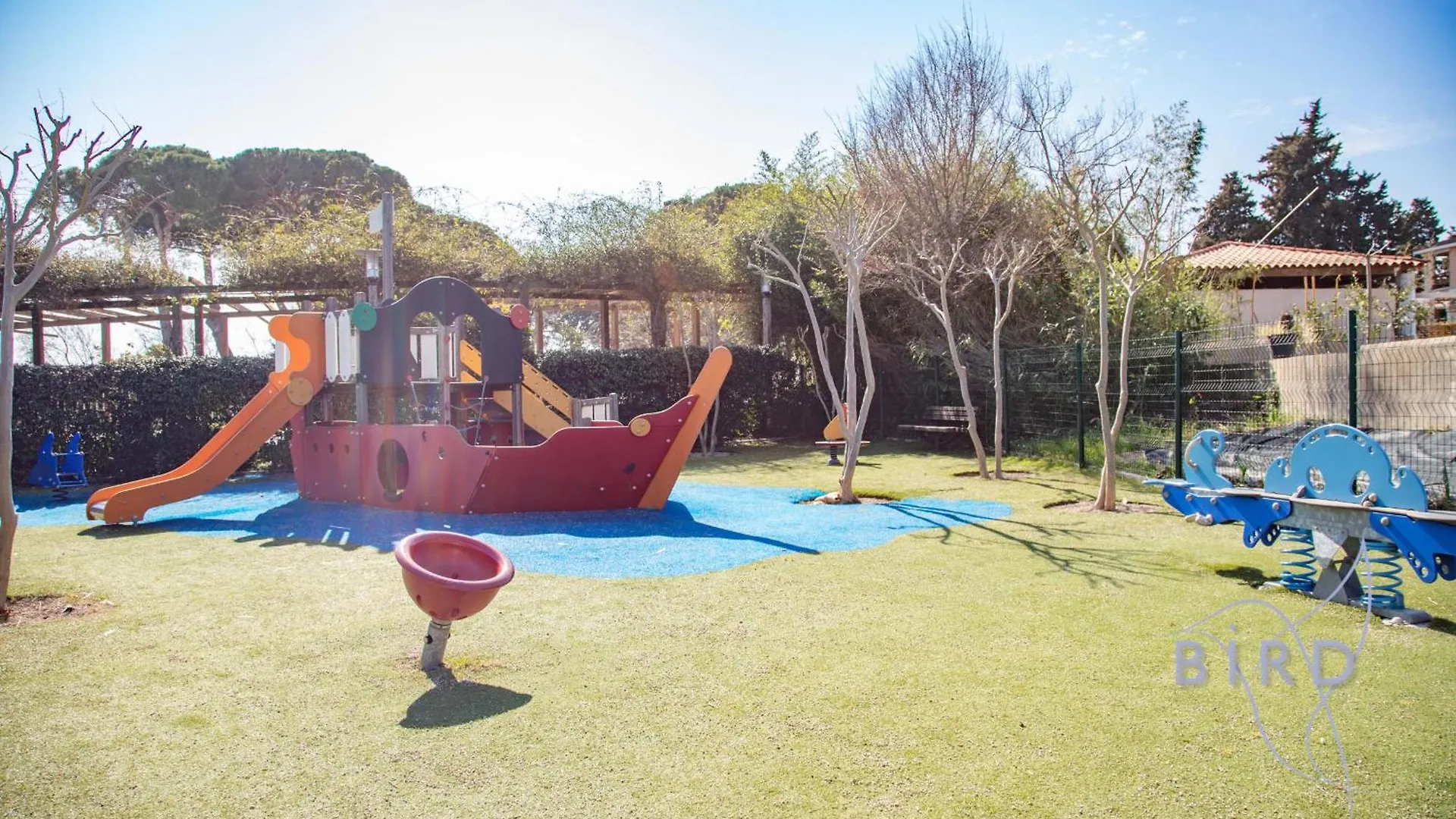 Magnificent One-Bedroom Apartment With Lake Views Near The Sea And Golf Mandelieu-la-Napoule 0*,
