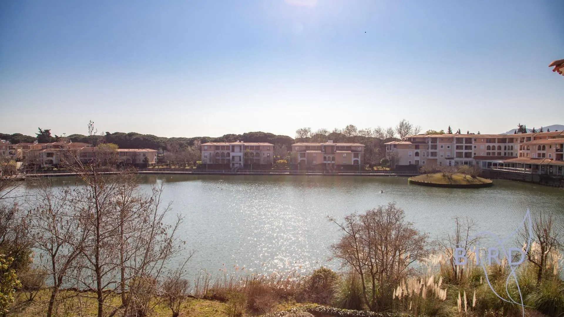 Magnificent One-Bedroom Apartment With Lake Views Near The Sea And Golf Mandelieu-la-Napoule